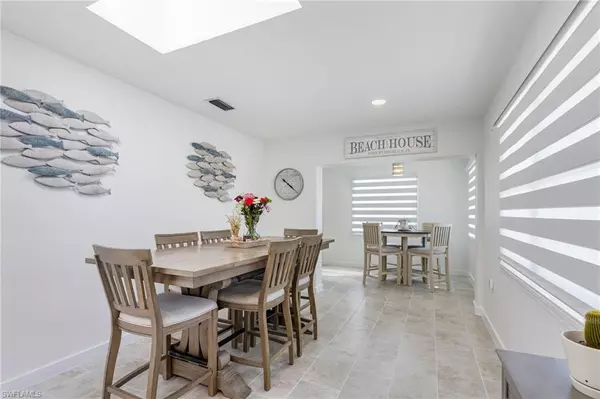 Fort Myers Beach, FL 33931,179 Hibiscus DR