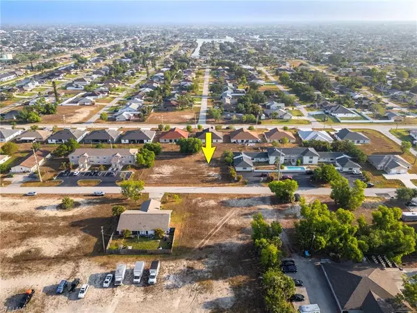 Cape Coral, FL 33990,911 SE 8th TER