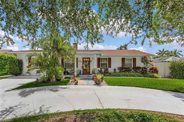 Bonita Springs, FL 34135,27553 Playa Del Rey LN