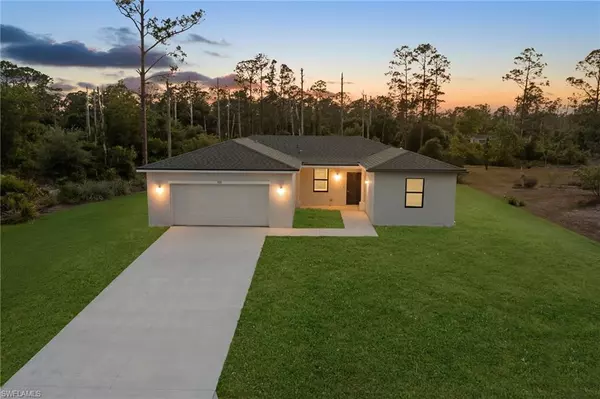 909 Wells AVE, Lehigh Acres, FL 33972