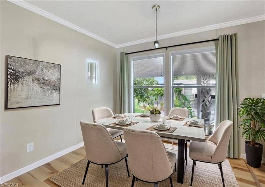 Naples, FL 34112,524 Menton LN