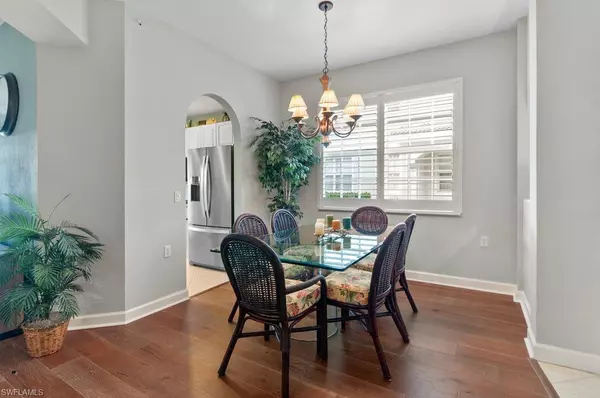 Naples, FL 34109,3045 Driftwood WAY #3707