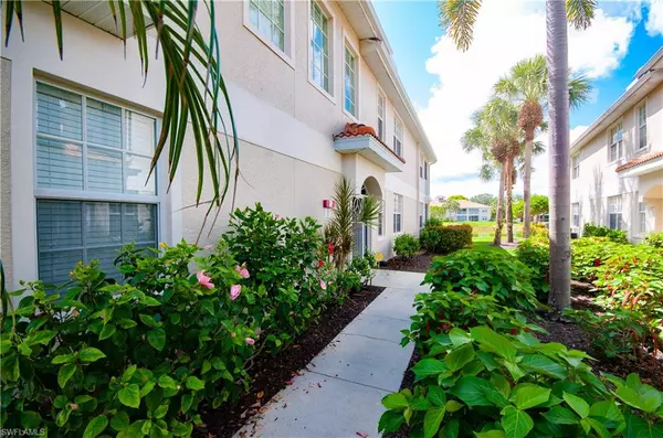 Naples, FL 34109,3045 Driftwood WAY #3707