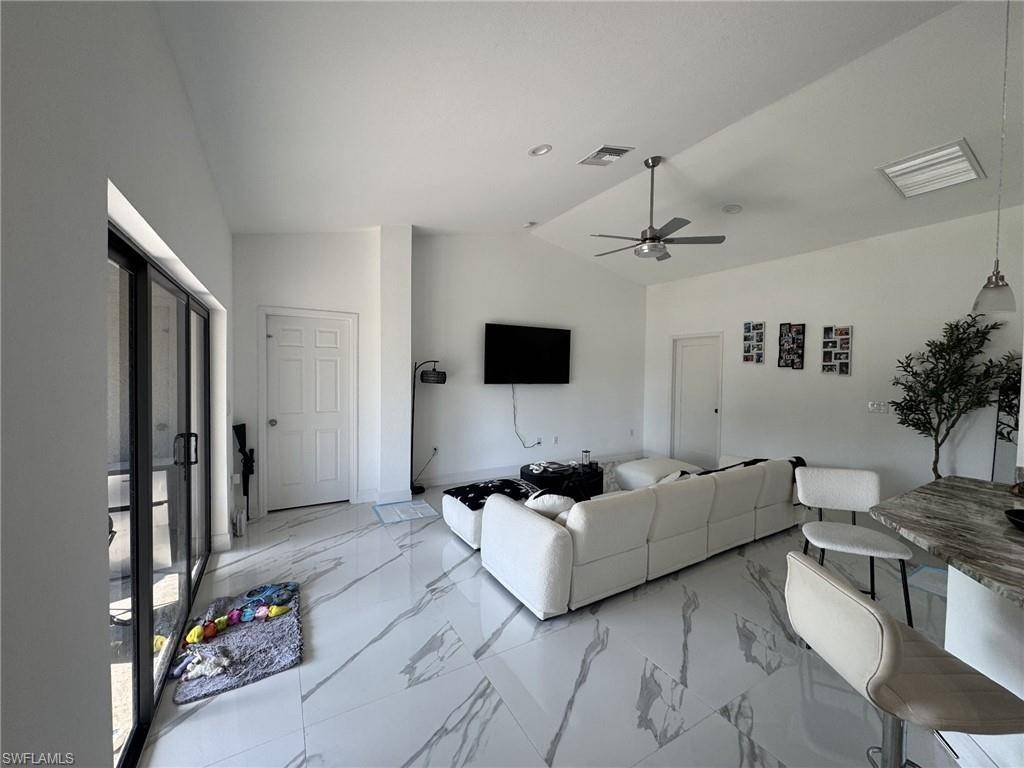 Lehigh Acres, FL 33976,50 SARA AVE S
