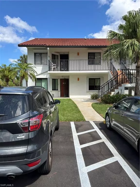 Naples, FL 34113,4983 Pepper CIR #H-201