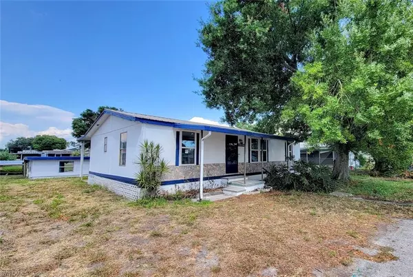 1055 7TH ST, Okeechobee, FL 34974