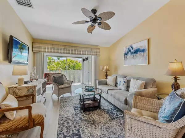 Marco Island, FL 34145,850 Elkhorn CT #222