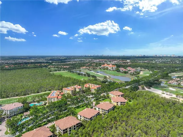 Naples, FL 34109,2745 Tiburon BLVD E #102