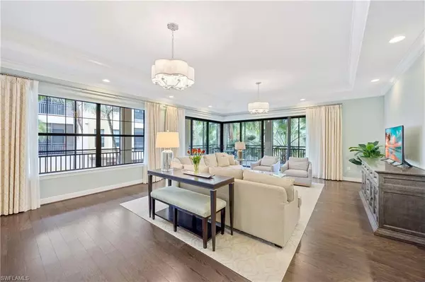 Naples, FL 34109,2745 Tiburon BLVD E #102