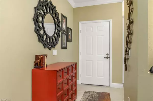 Naples, FL 34110,5896 Three Iron DR #1701