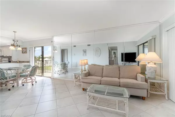 Fort Myers Beach, FL 33931,6645 Estero BLVD #101