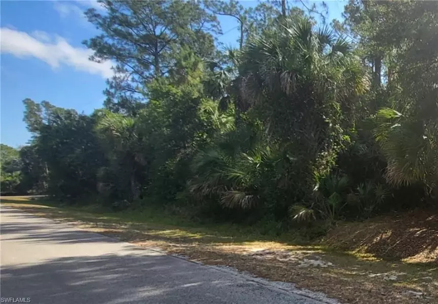 5th ST NW, Naples, FL 34120