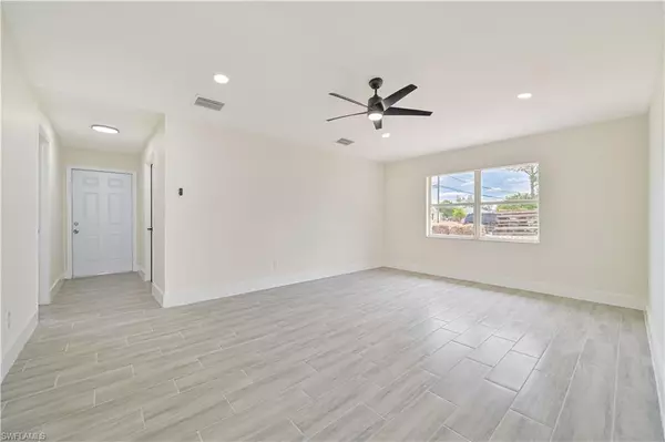 Lehigh Acres, FL 33973,4733/4735 28th ST SW