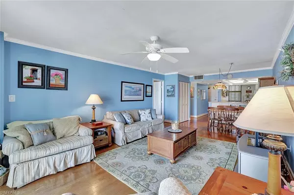 Marco Island, FL 34145,320 Seaview CT #2-305