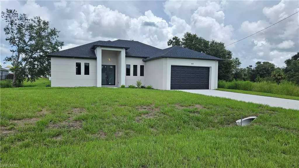 Lehigh Acres, FL 33974,449 Redwing ST