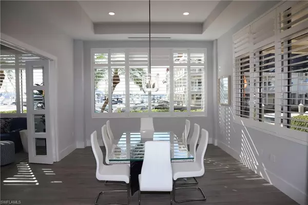 Naples, FL 34102,891 10th ST S