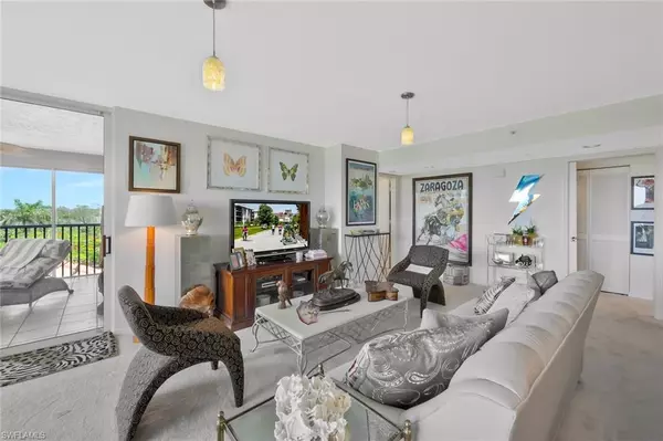 Naples, FL 34108,6573 Marissa LOOP #303