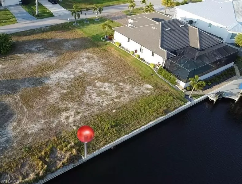 2712 SW 37th TER, Cape Coral, FL 33914