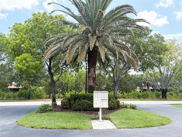 Naples, FL 34119,6310 Huntington Lakes CIR #203