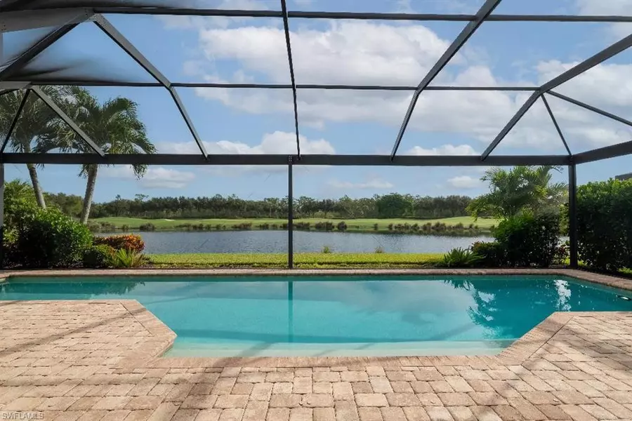 8880 Savona CT, Naples, FL 34119