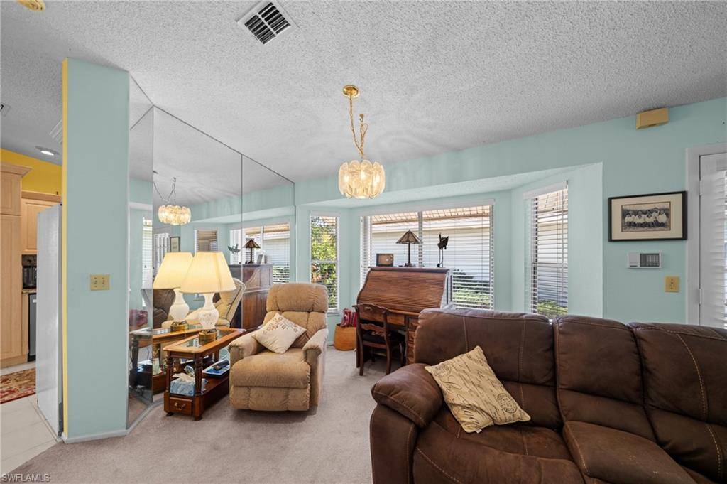 North Fort Myers, FL 33917,5540 Longleaf DR