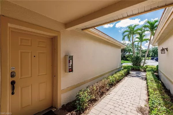 Fort Myers, FL 33905,3131 Meandering WAY #202