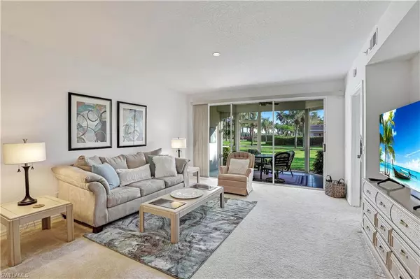 Naples, FL 34113,9022 Michael CIR #2-205