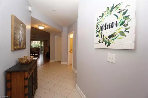 Naples, FL 34104,7819 Regal Heron CIR #8-104