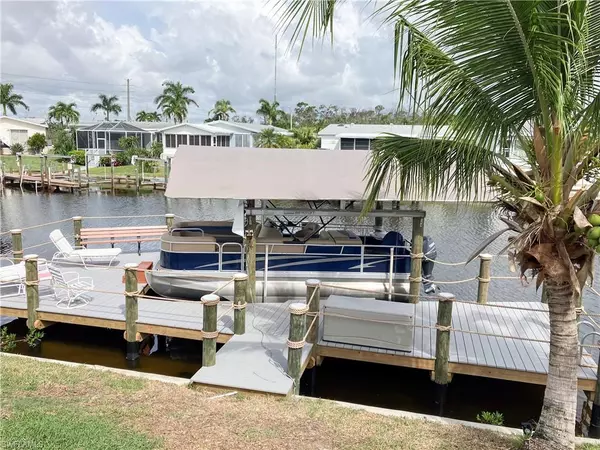 Fort Myers Beach, FL 33931,17521 Primrose CT