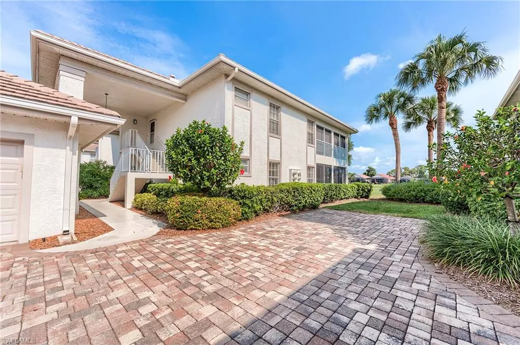 Estero, FL 33967,8371 Grand Palm DR #4