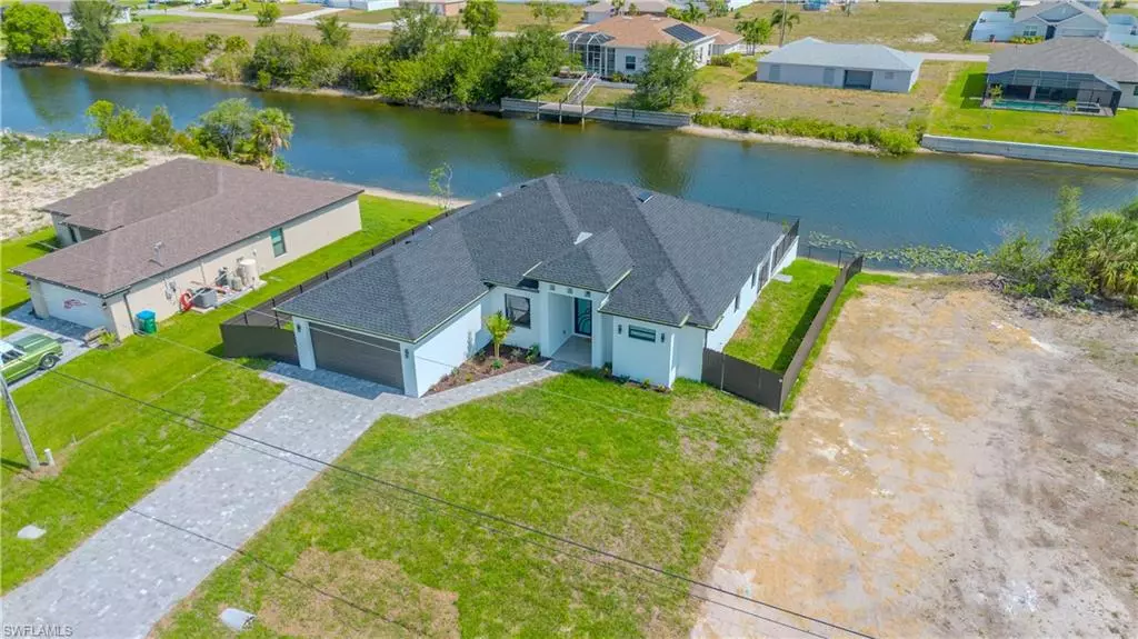 Cape Coral, FL 33993,408 NW 9th ST