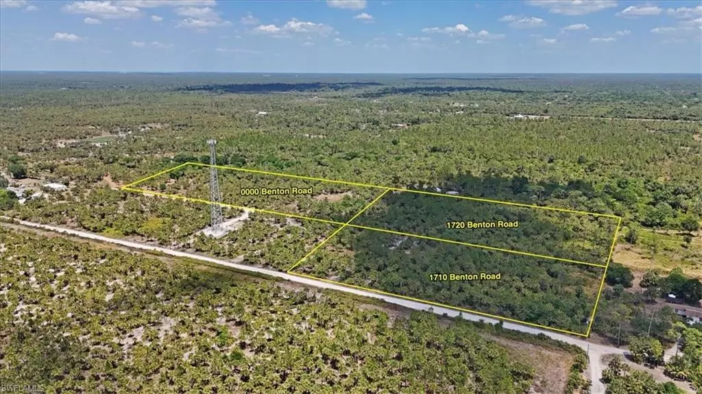 Naples, FL 34117,1720 Benton RD