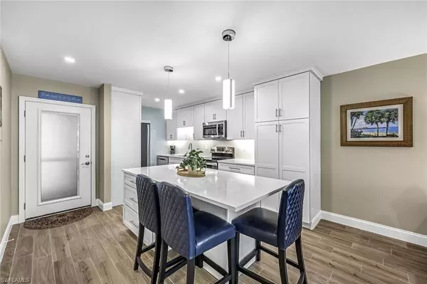 Naples, FL 34102,232 Banyan BLVD #232