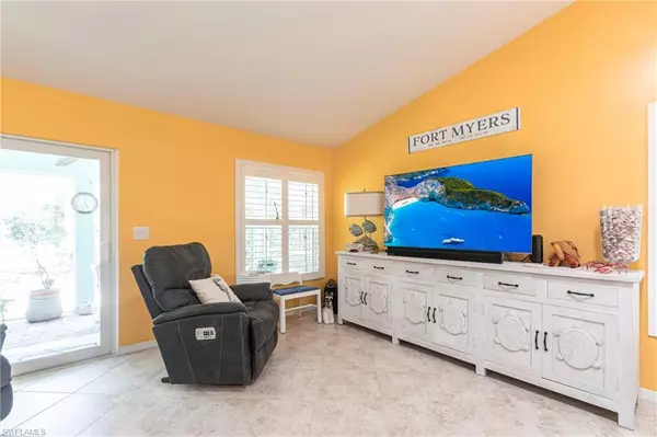 Fort Myers, FL 33912,7762 Cameron CIR