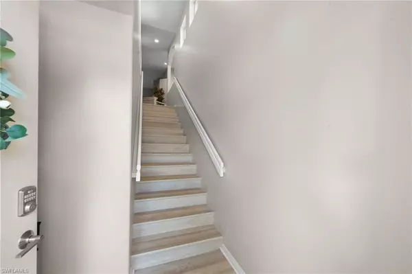 Fort Myers, FL 33913,10135 Colonial Country Club BLVD #1208