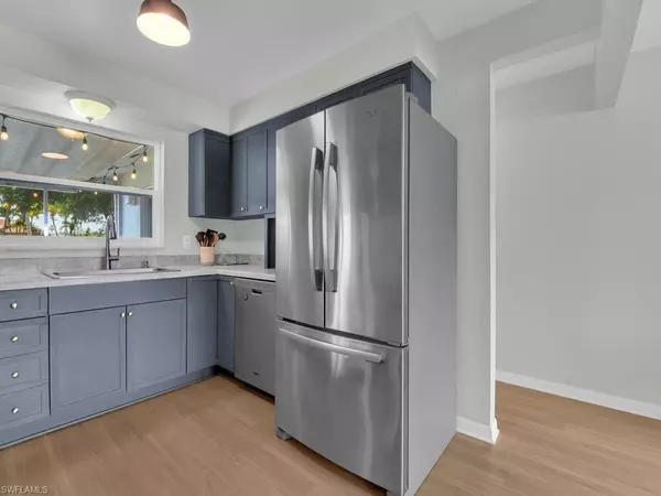 Fort Myers, FL 33919,1616 S Hermitage RD