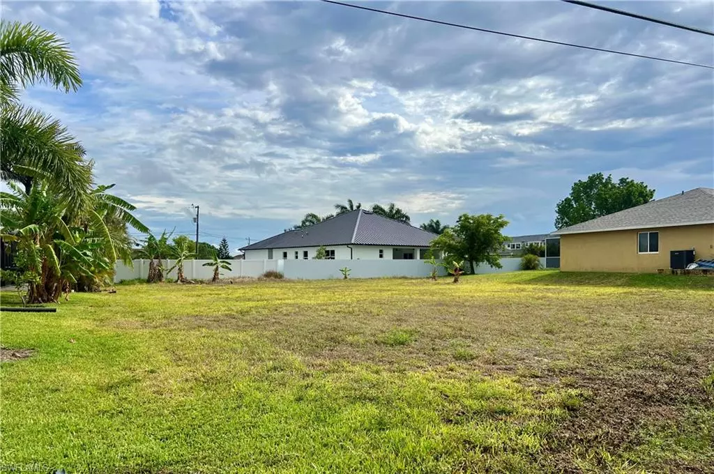 Cape Coral, FL 33914,1729 Savona PKWY W