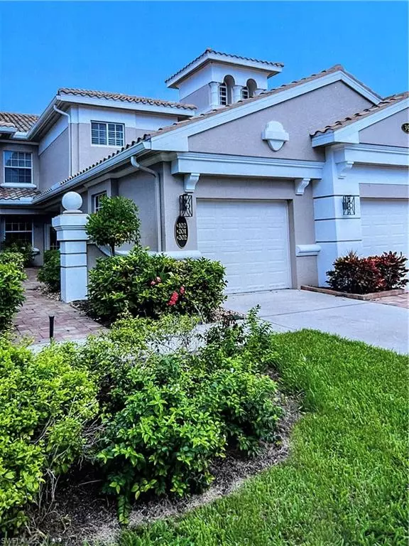 Naples, FL 34114,3975 Deer Crossing CT #102