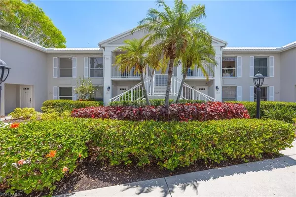 Naples, FL 34108,822 Gulf Pavillion DR #202