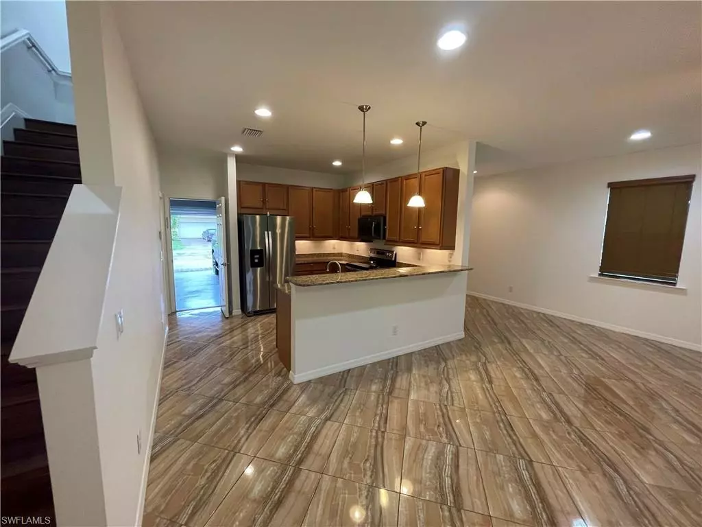 Naples, FL 34119,15326 SUMMIT PLACE CIR