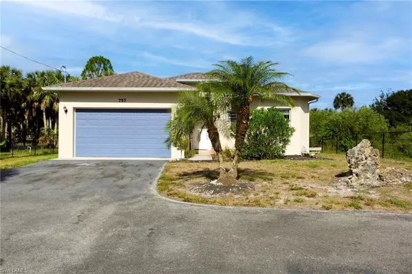 Naples, FL 34120,757 12TH ST NE