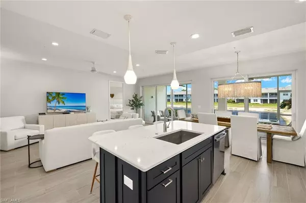 2647 Seychelles CIR #2203, Naples, FL 34112