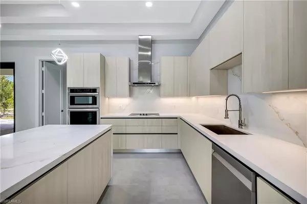 Naples, FL 34120,3366 72nd AVE NE