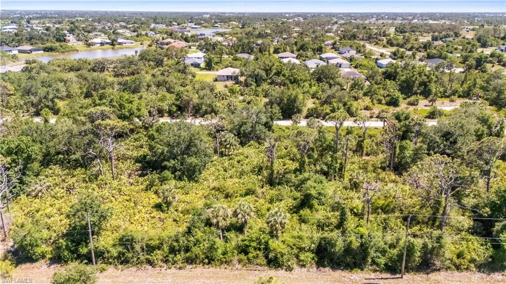 7577 Coach RD, Port Charlotte, FL 33981