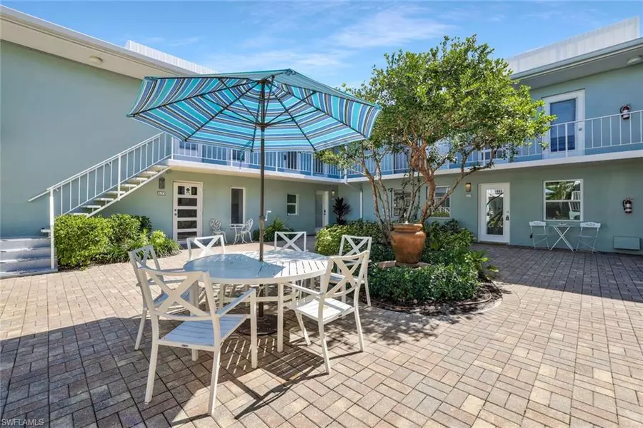 683 12th AVE S #683, Naples, FL 34102