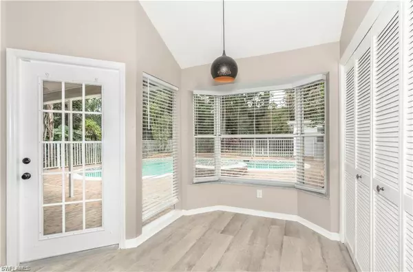 Naples, FL 34116,1431 Monarch CIR #B8