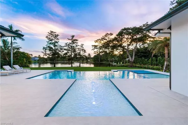 Naples, FL 34108,337 West ST