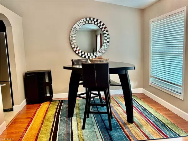 Naples, FL 34117,2591 2nd AVE SE