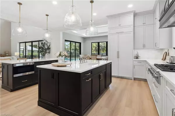 Naples, FL 34120,3632 Golden Gate BLVD W