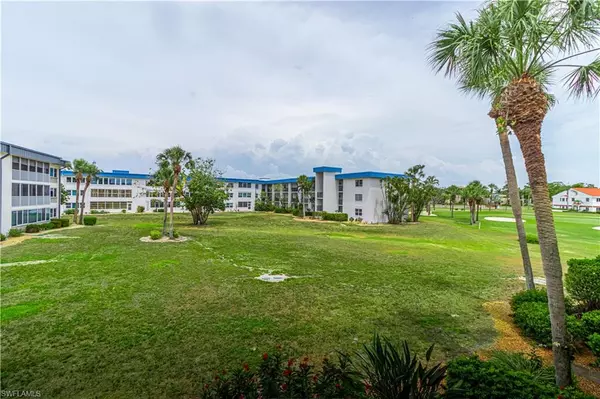 Fort Myers, FL 33907,1740 Pine Valley DR #211